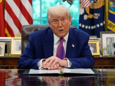 Trump threatens 50% tariffs on EU and 25% penalties on Apple as his trade war intensifies