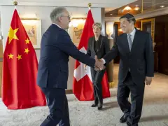 Tariff talks begin between US and Chinese officials in Geneva as the world looks for signs of hope