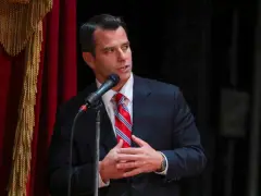 Lynn mayor decries ‘forceful’ ICE arrest of man with legal residency