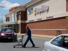 Mass. lawmakers take Stop & Shop CEO to task after study finds inner-city price gouging